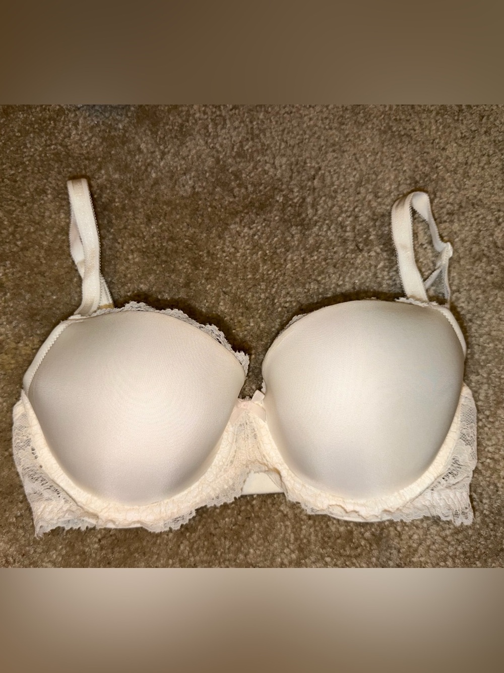 Victoria's Secret Dream Angels Demi Lace-Trim Push-Up Bra - Cream 32dd